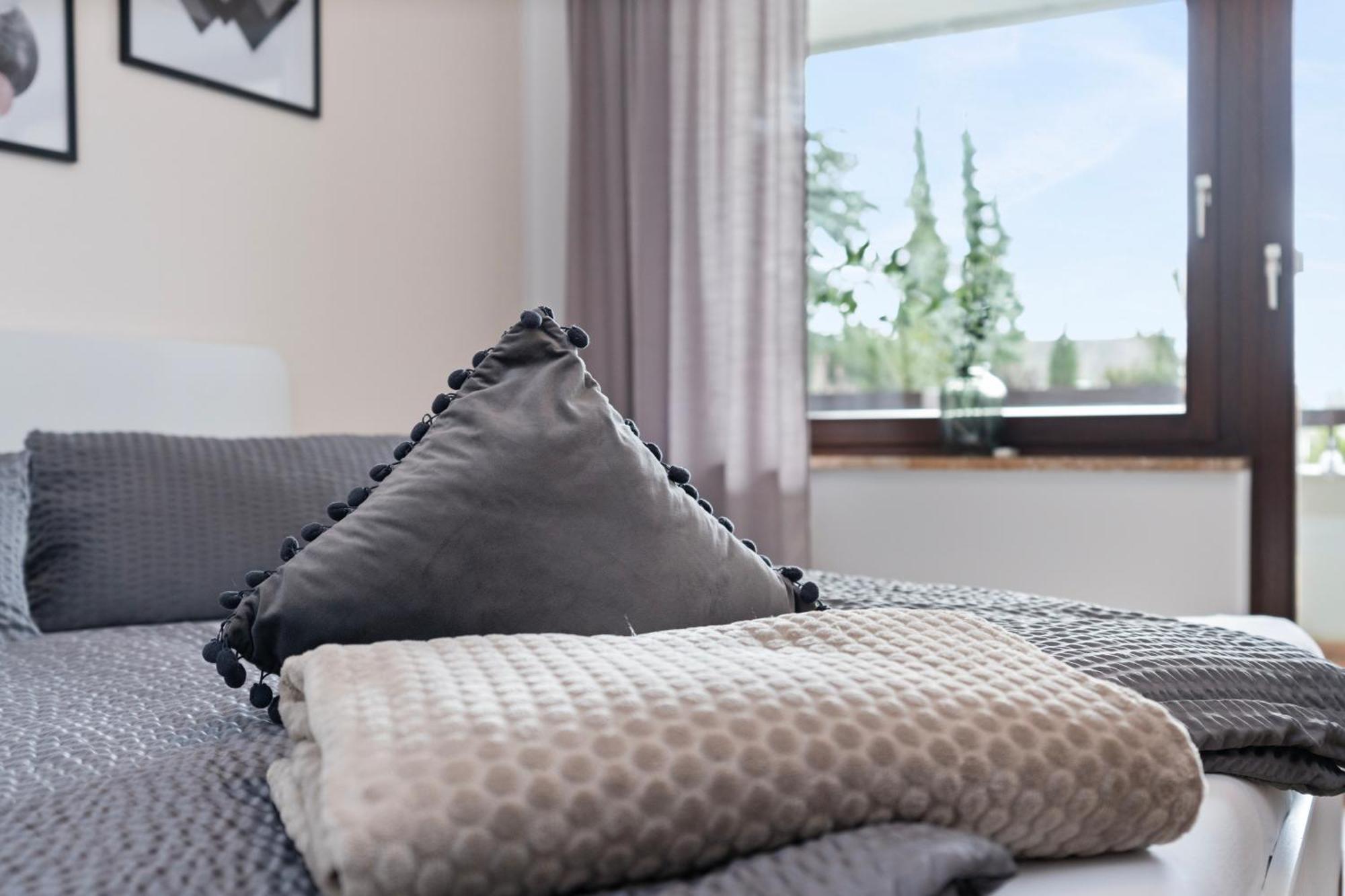 Anytime - Ferienwohnung Tina In Friedrichshafen Am Bodensee Екстериор снимка